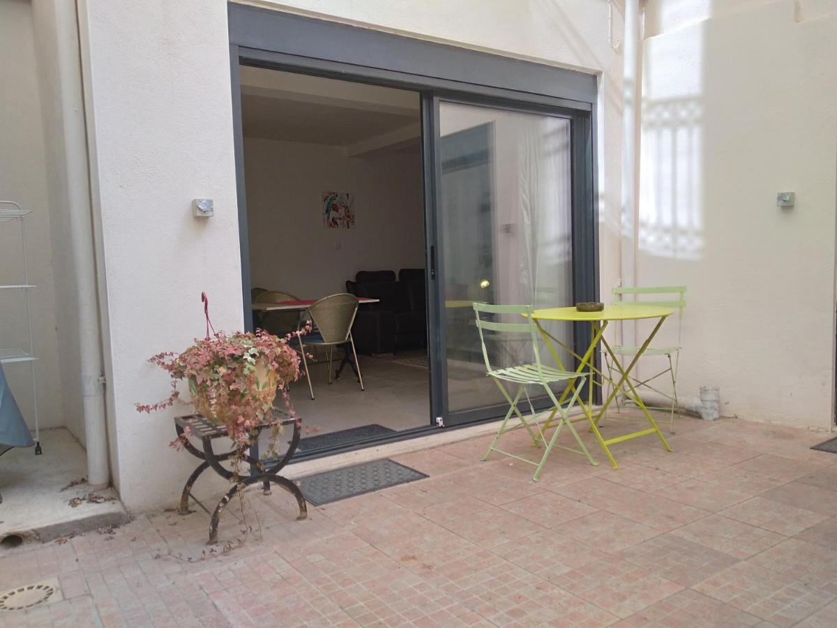 Saëns 01-T2-terrasse avec garage privé optionnel-Centre historique et plages à 16km ! Béziers Exterior foto